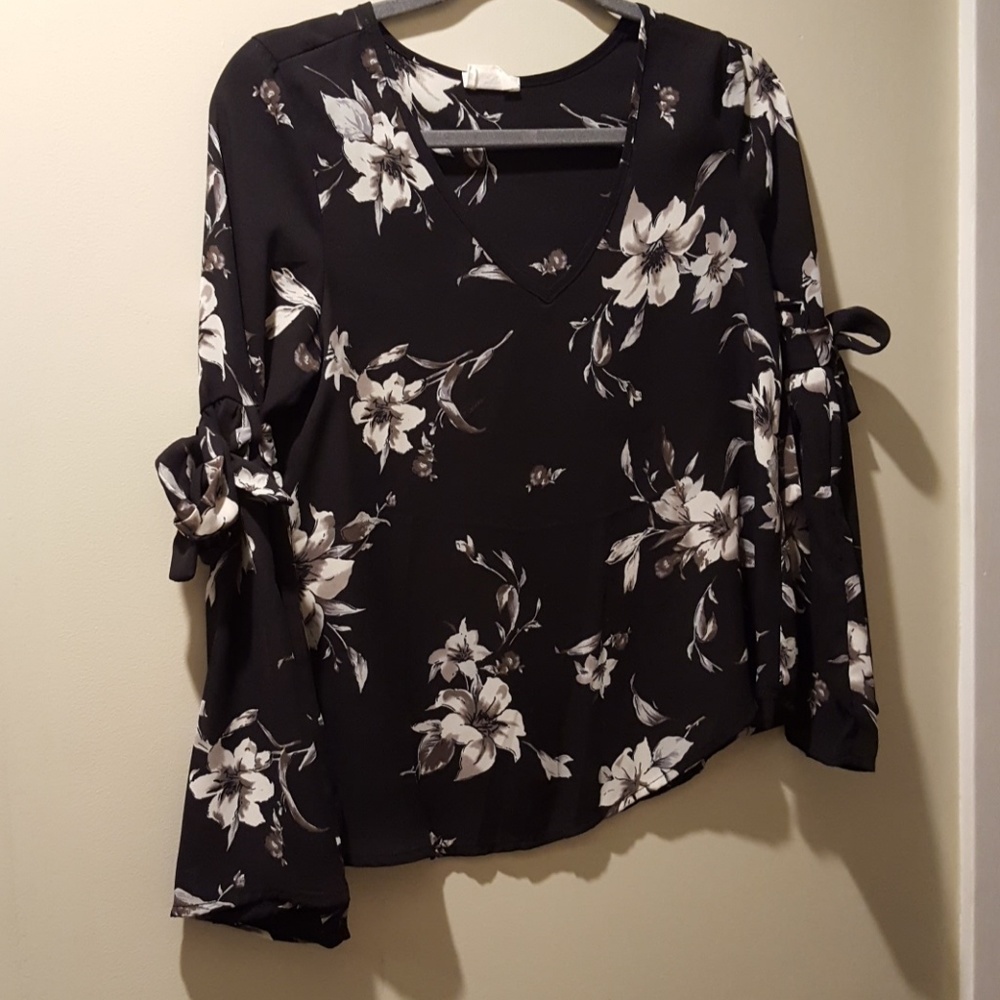 Black Floral top